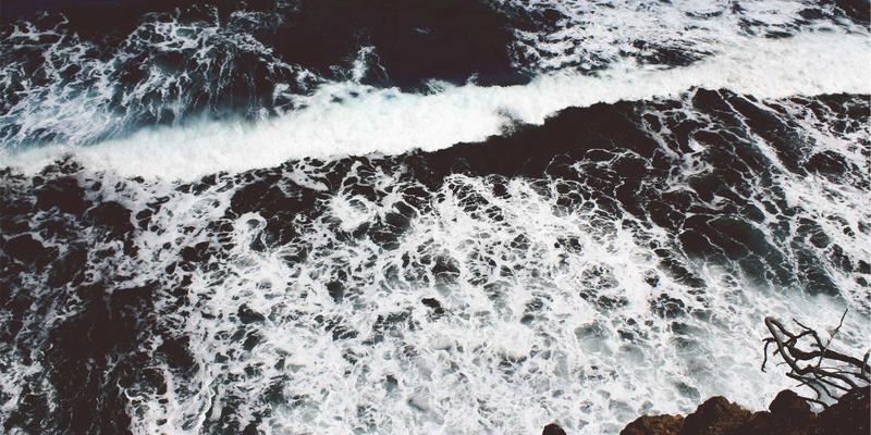 海外留学低龄化趋势：中小学阶段出国留学的利弊分析与家庭规划