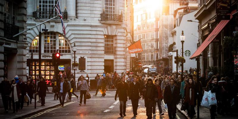 海外留学全攻略：如何整合留学服务、签证服务与移民咨询实现成功规划